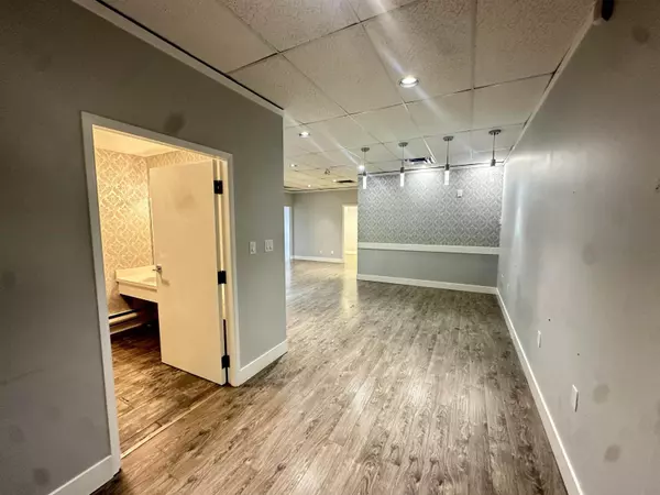 Mission, BC V2V1G6,33103 1 AVE #208A