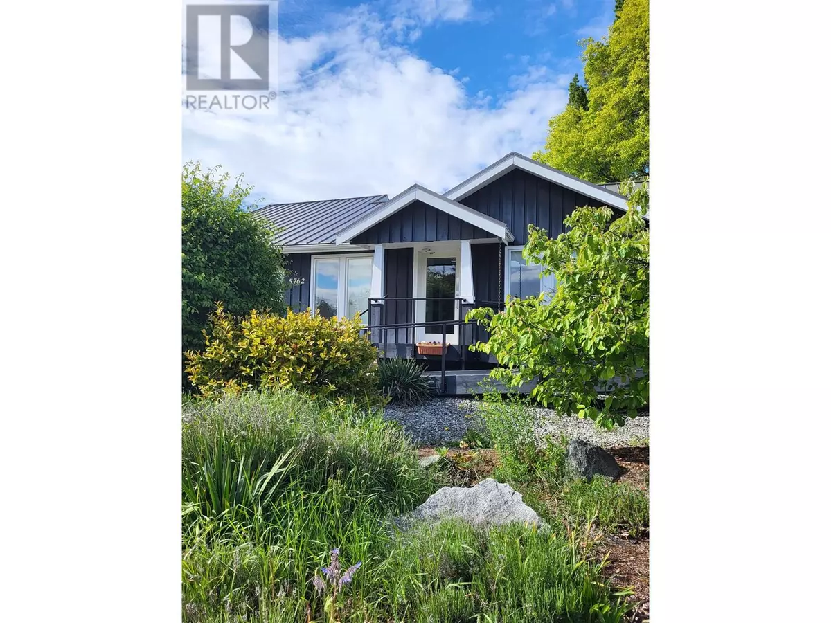 Sechelt, BC V7Z0K1,5762 COWRIE STREET