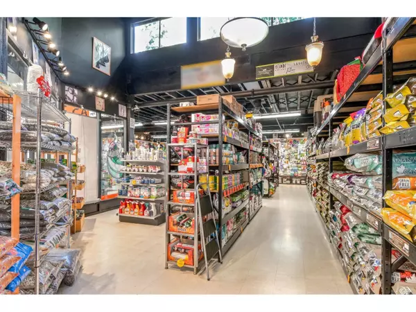 Langley, BC V3A1K8,4131 200 STREET