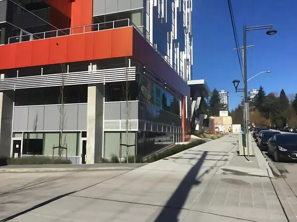 Surrey, BC V3T0M1,9639 137A ST #102