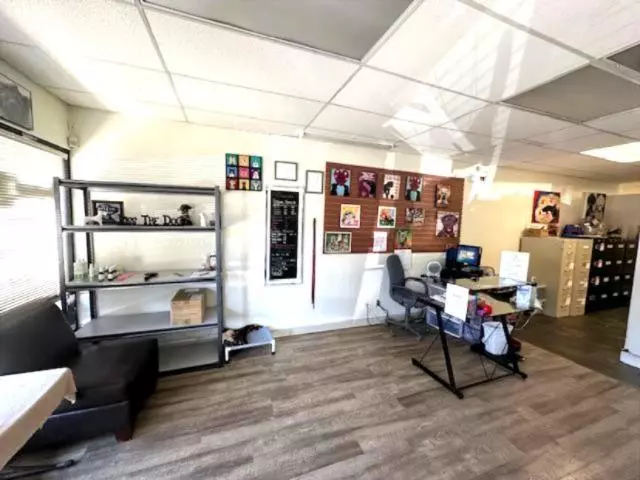 Surrey, BC V3W7S2,8434 120 ST #103