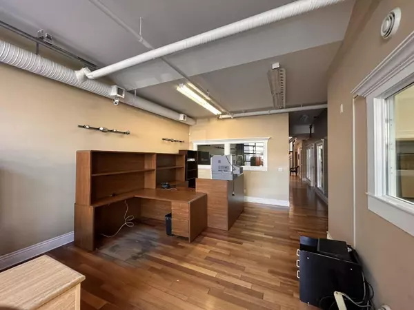 Surrey, BC V3Z0Z5,15272 CROYDON DR #111