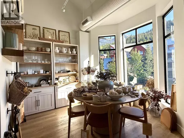 Whistler, BC V8E0B6,2059 LAKE PLACID RD #212