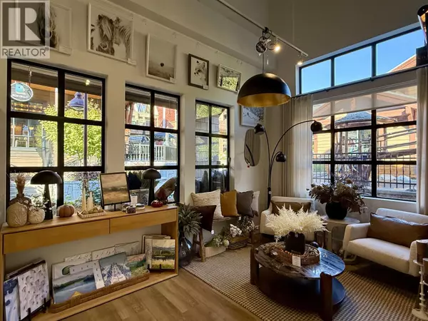 Whistler, BC V8E0B6,2059 LAKE PLACID RD #212