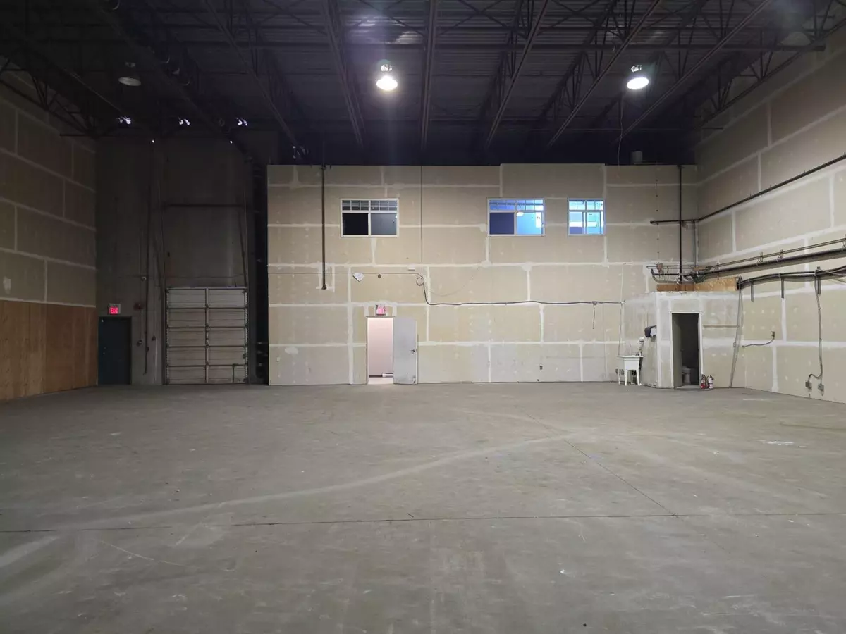 Surrey, BC V3W1B3,13015 84 AVE #2