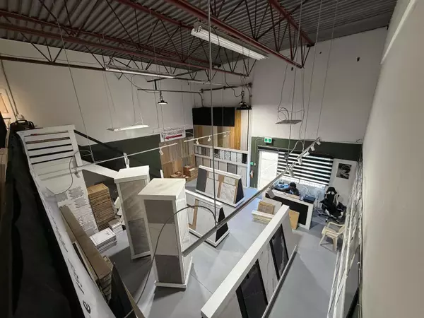 Surrey, BC V3W3E9,12414 82 AVE #130