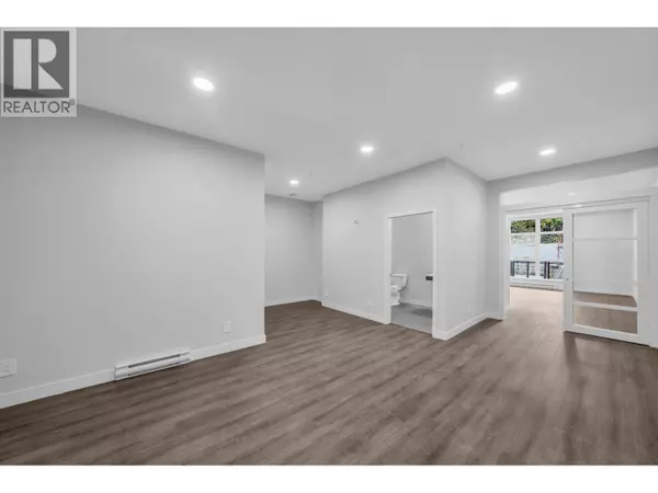 Burnaby, BC V5B1R2,395 ELLESMERE AVE #211