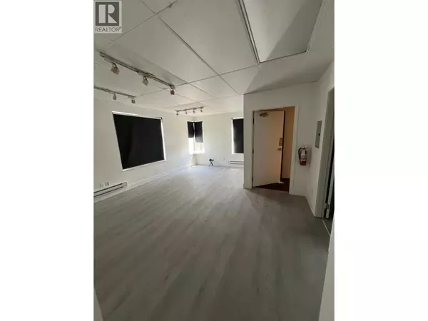 Vancouver, BC V6P3S8,8828 HEATHER ST #111