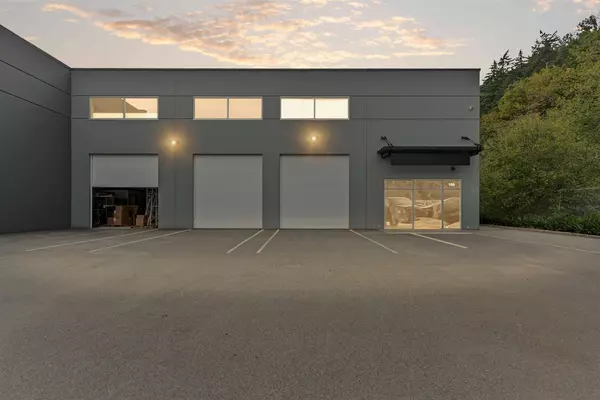 Chilliwack, BC V2R0E6,43923 PROGRESS WAY #A106