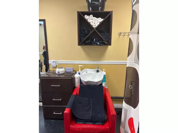 Surrey, BC V0V0V0,1434 CONFIDENTIAL