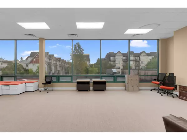 Surrey, BC V3V4B8,9288 120 ST #305-306