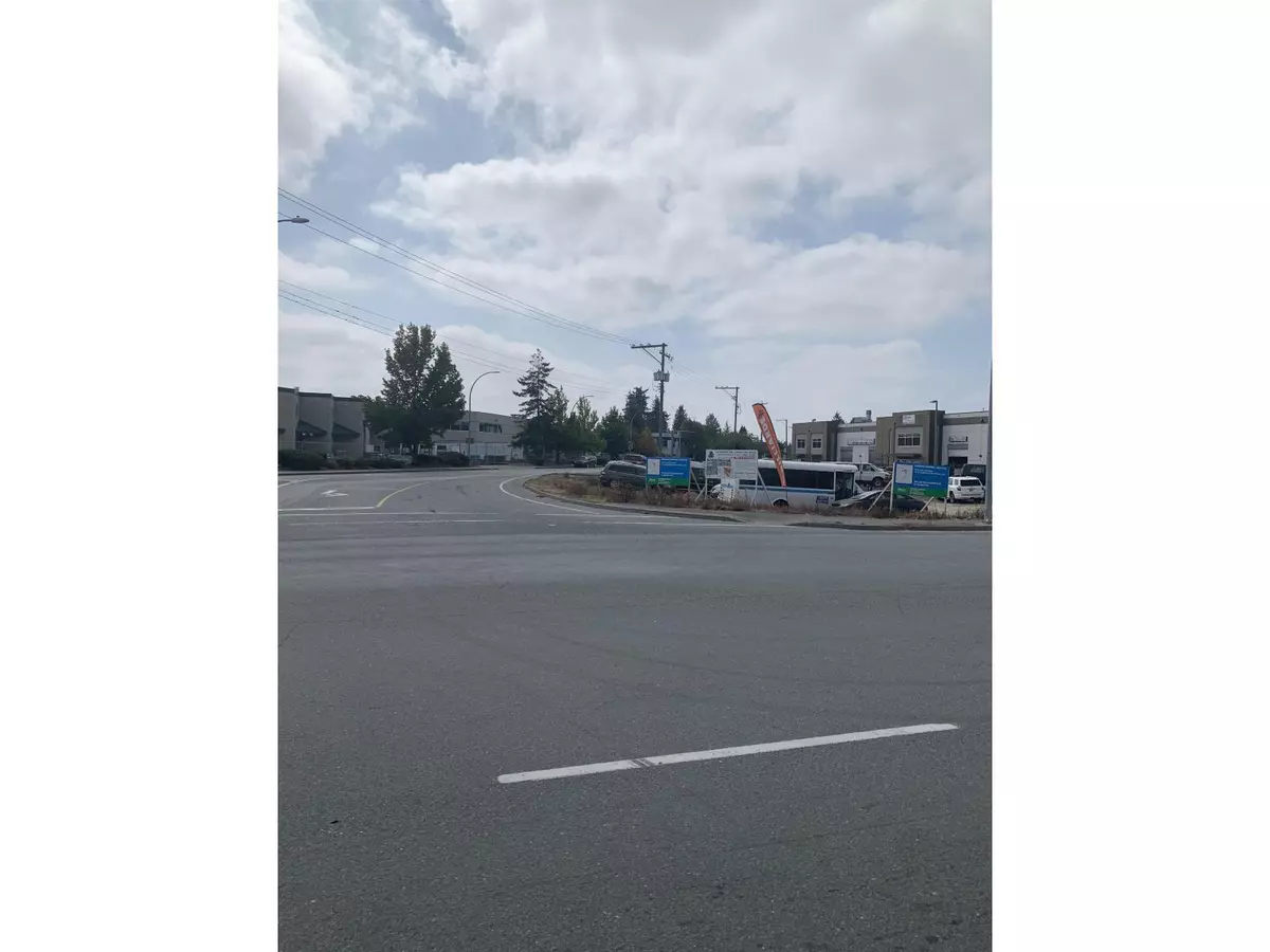 Abbotsford, BC V2T6T9,2385 PEARDONVILLE ROAD