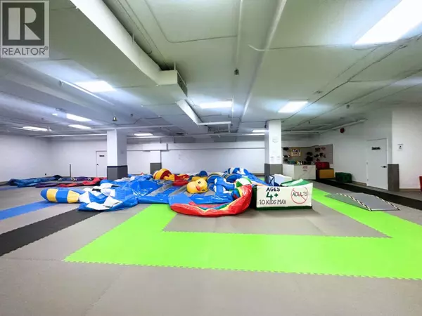 Port Coquitlam, BC V3P6P2,2748 LOUGHEED HWY #101B