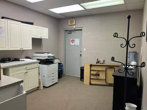 Chilliwack, BC V2P4R5,9094 YOUNG ROAD|Chilliwack Downtown