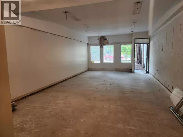 Vancouver, BC V5M3L7,3729 RENFREW STREET