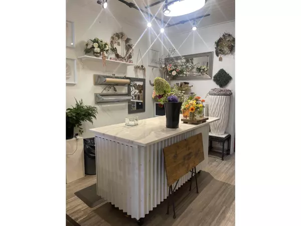 Abbotsford, BC V2S2C1,33721 SOUTH FRASER WAY #101