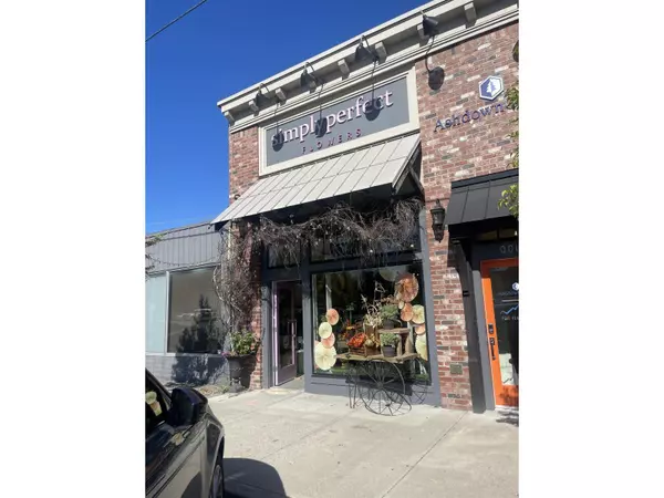 33721 SOUTH FRASER #101, Abbotsford, BC V2S2C1