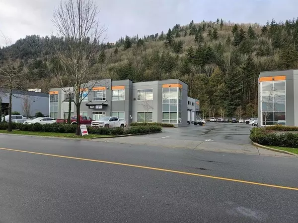 Chilliwack, BC V2R0E6,43923 PROGRESS WAY #A102