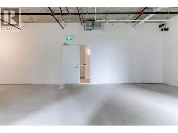 Coquitlam, BC V3B0A3,2992 GLEN DR #404