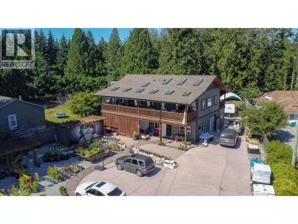 Halfmoon Bay, BC V7Z1A2,7820 FAWN ROAD