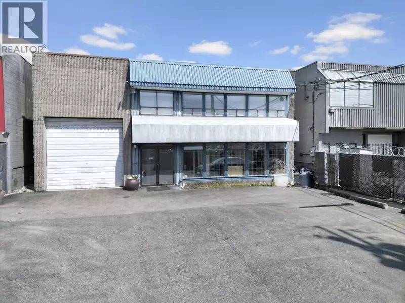 1520 RICHMOND STREET, North Vancouver, BC V7J1B2