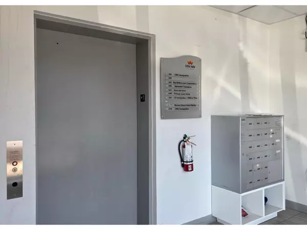 Surrey, BC V3W4E9,8078 128 ST #203