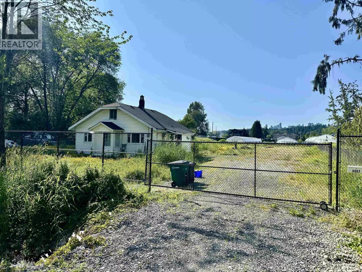 Burnaby, BC V3N2T4,6063 9TH AVENUE