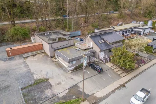 Abbotsford, BC V2S2E3,2253 W RAILWAY STREET