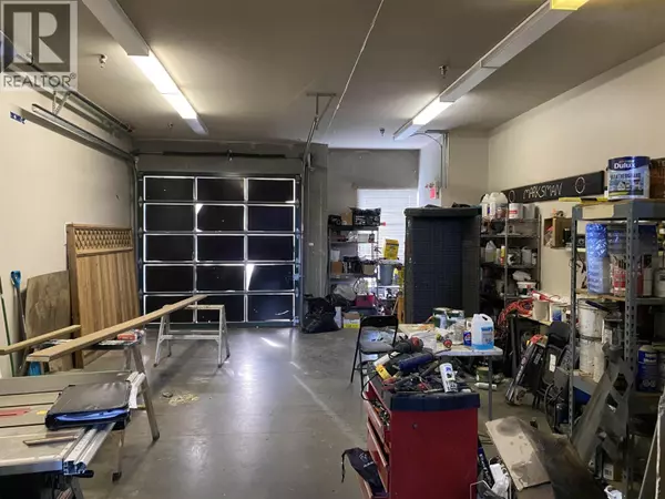 Port Coquitlam, BC V3C6N2,2071 KINGSWAY AVE #706