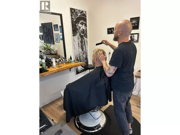 Gibsons, BC V0N1V4,1161 SUNSHINE COAST HWY #108