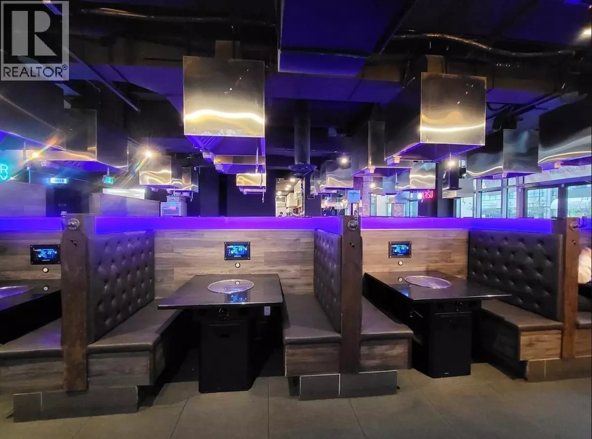 Burnaby, BC V3N1A7,7328 EDMONDS STREET