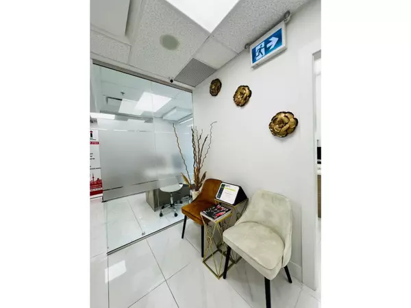 Delta, BC V4C0E1,11957 80 AVE #203