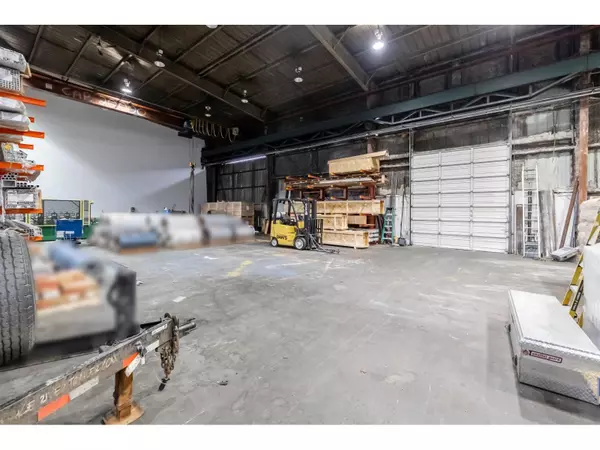 Surrey, BC V4N3P3,18911 96 AVENUE