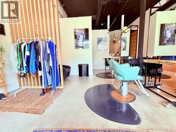 Vancouver, BC V6A2B2,247 UNION STREET