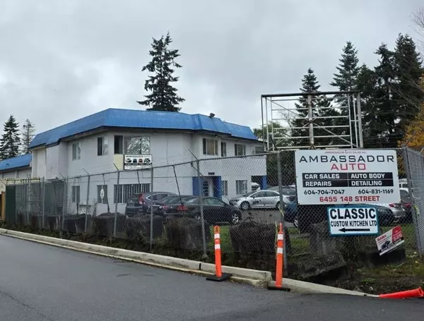 Surrey, BC V3S3C5,6455 148 STREET