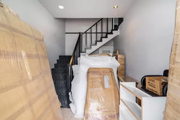 Surrey, BC V3W0N2,12318 84 AVE #24