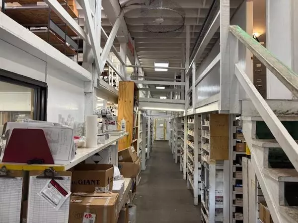 Surrey, BC V3T2T1,12905-12993 KING GEORGE BOULEVARD