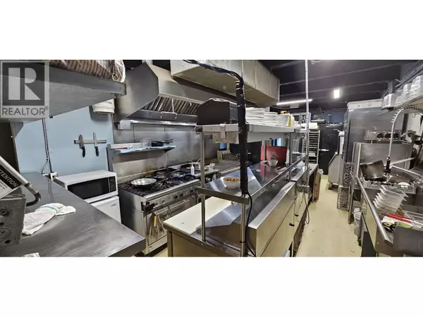 Squamish, BC V8B0A1,38042 CLEVELAND AVENUE