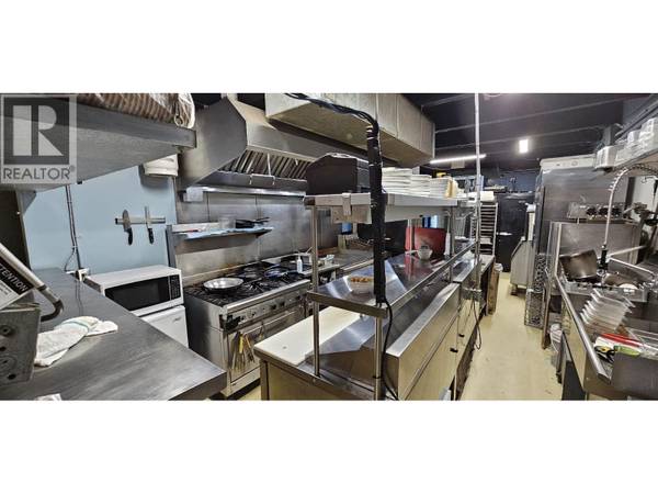 Squamish, BC V8B0A1,38042 CLEVELAND AVENUE