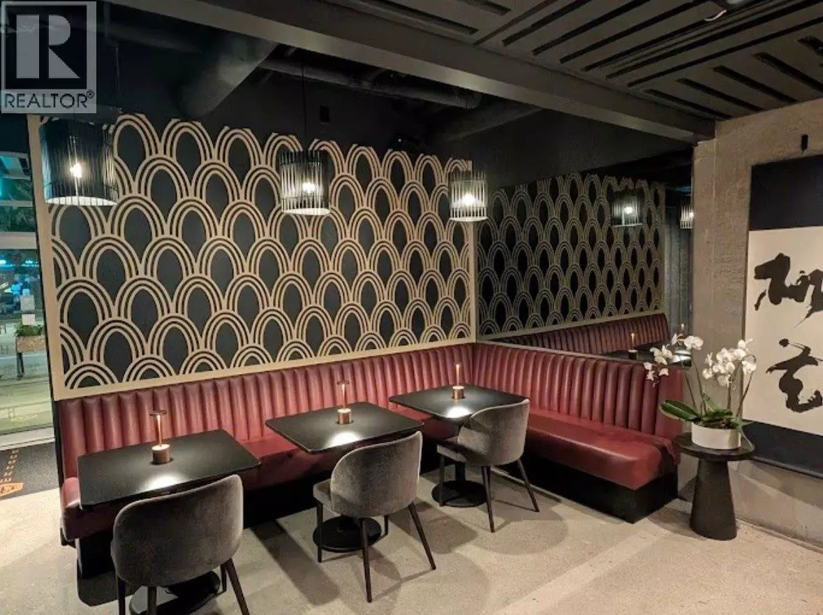 North Vancouver, BC V7M0G5,175 W 3RD STREET