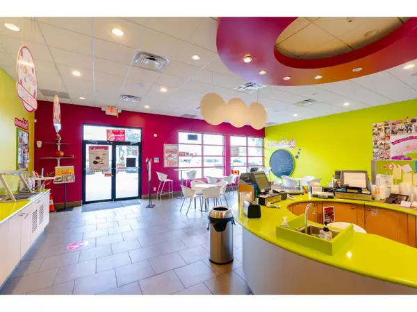 Surrey, BC V3R4G6,15146 100 AVE #103