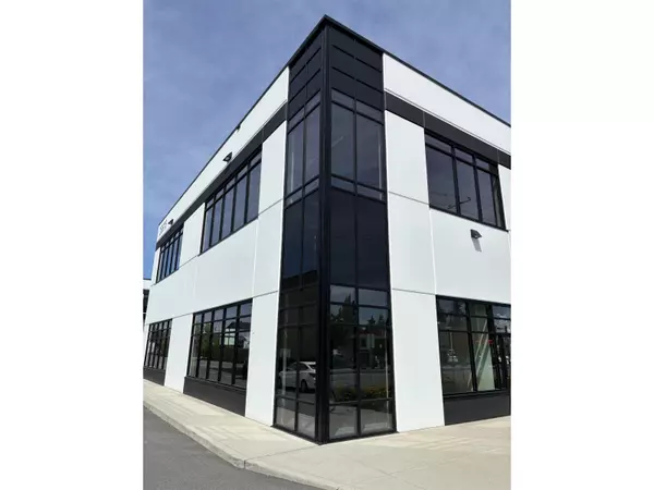 Langley, BC V3A3Y2,19975 56 AVE #106