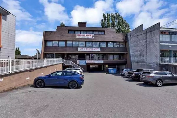 Surrey, BC V3W3N4,8356 120 STREET