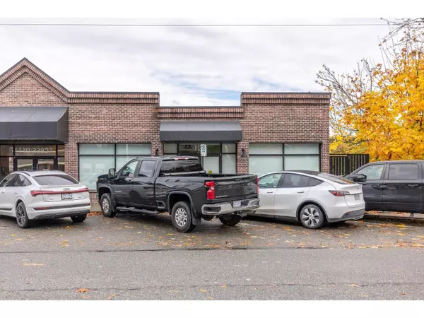 Abbotsford, BC V2S2C4,33827 SOUTH FRASER WAY #120