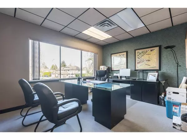 Surrey, BC V4N1B4,8484 162ND ST #110