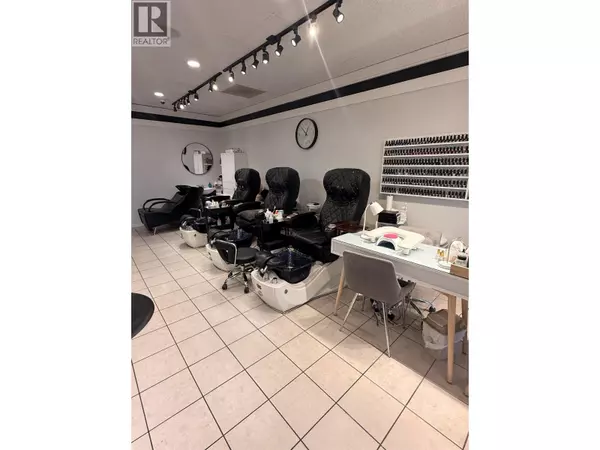 West Vancouver, BC V7T1B8,1471 MARINE DRIVE