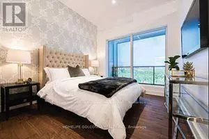Toronto (newtonbrook East), ON M2M0C1,7 Golden Lion HTS #N543