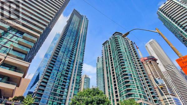 18 Harbour ST #3307, Toronto (waterfront Communities), ON M5J2Z6