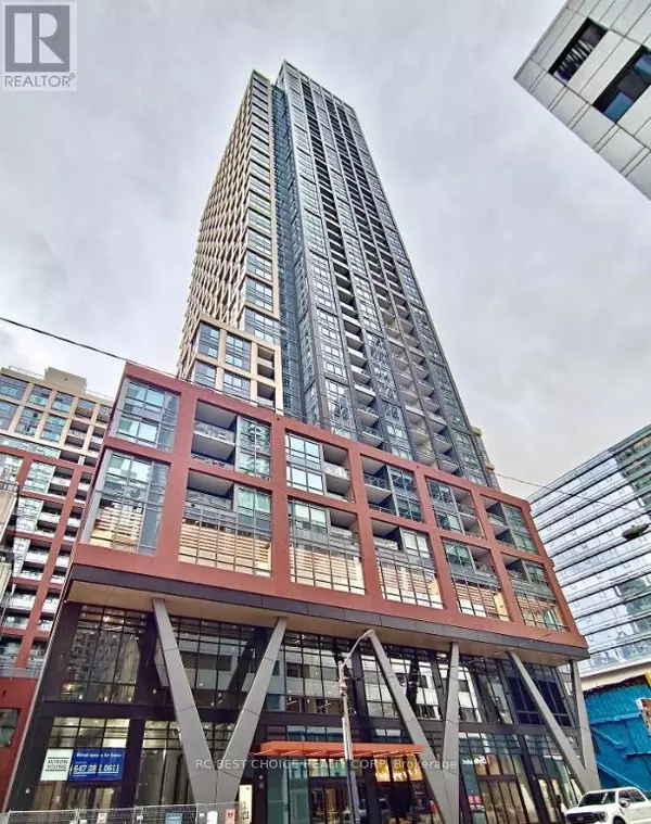 108 Peter (ONE ROOMS) ST #3702, Toronto (waterfront Communities), ON M5V0W2