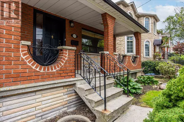 Toronto (englemount-lawrence), ON M6B2C6,127 GLEN PARK AVENUE